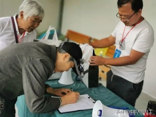 年终答卷│同享年华·康乐行，祝您安康喜乐