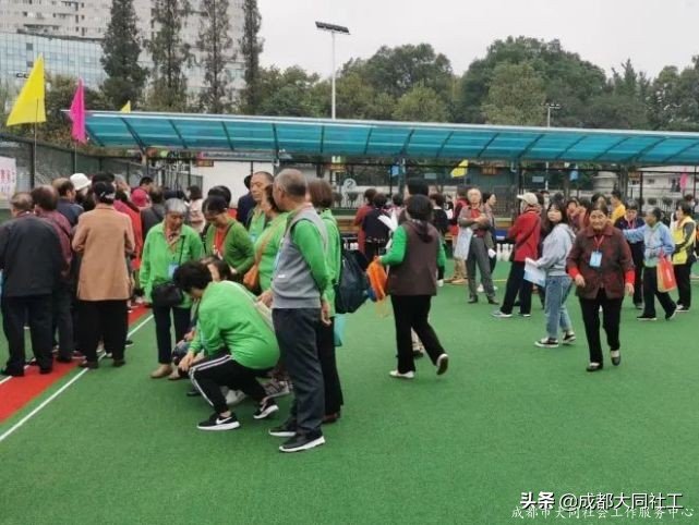 年终答卷│同享年华·康乐行，祝您安康喜乐