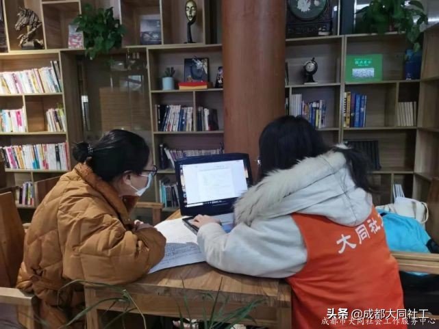 「苏坡月报」将烦恼扔进旧背包，再出发