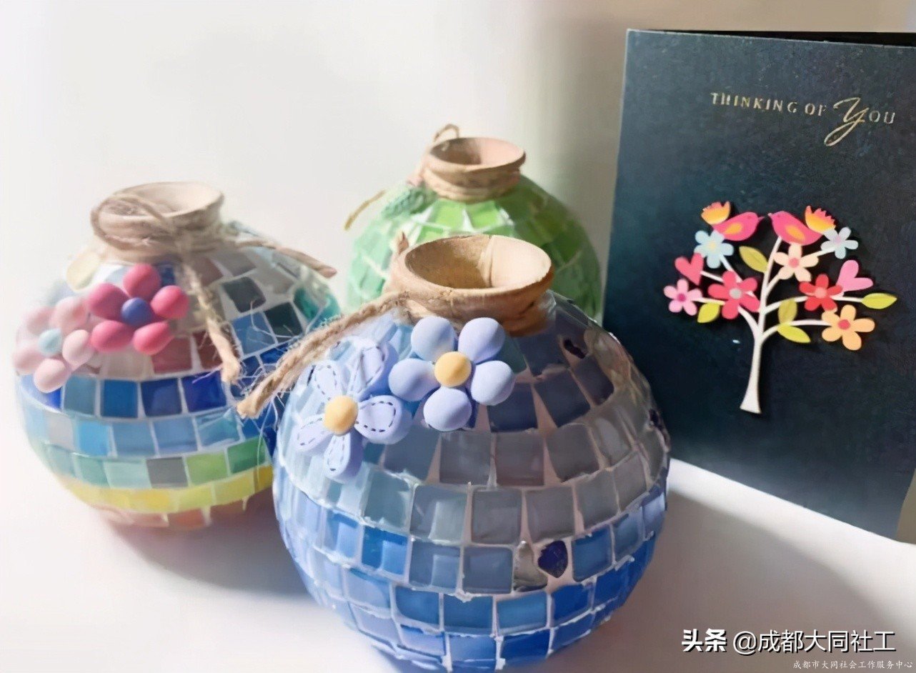 变废为宝——旧瓶变身马赛克花瓶