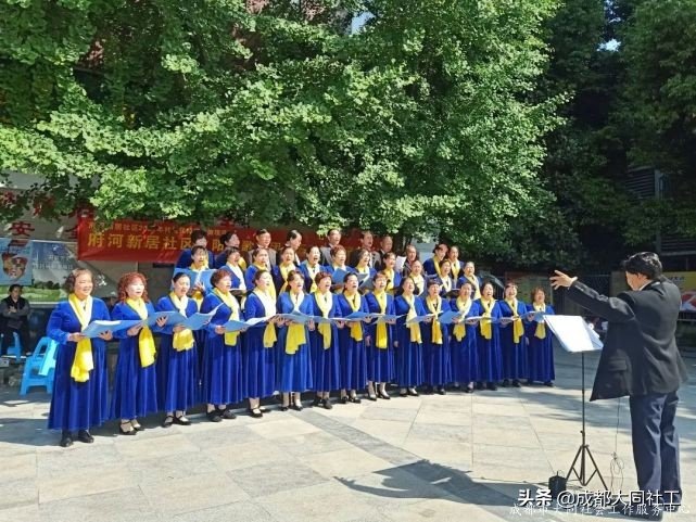 「活动回顾」五月赞 歌颂劳动者 夕阳红歌舞团组织庆五一主题演出