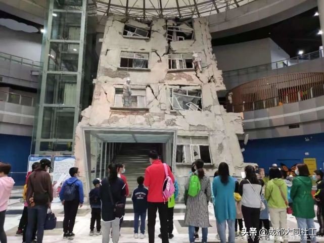 金牛百千万 | 速来围观~这堂别开生面的应急小课堂正在进行