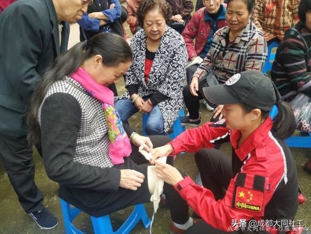 「韧性社区」九里堤北路社区交桂一巷11号院开展应急救护培训