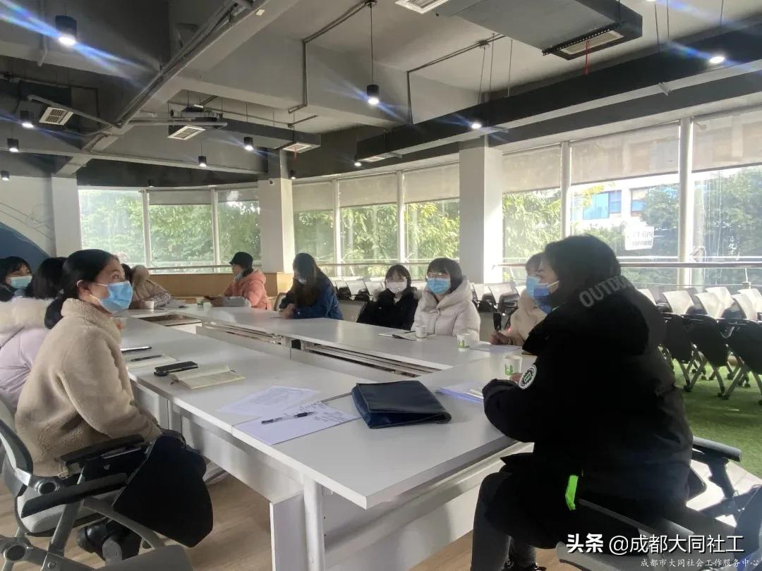 政策宣讲 |九里堤街道社工站社会救助政策宣讲活动